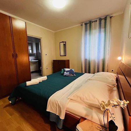 Apartmani Ivica Krk Town Luaran gambar