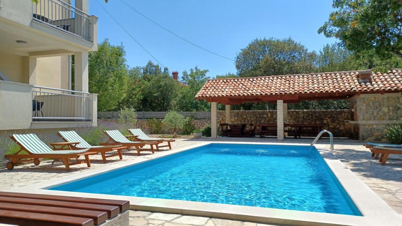Apartmani Ivica Krk Town Luaran gambar
