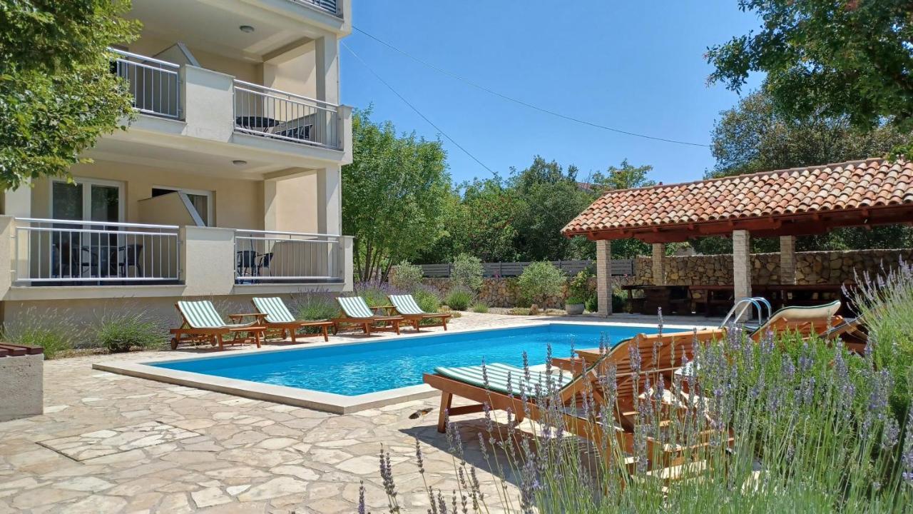 Apartmani Ivica Krk Town Luaran gambar