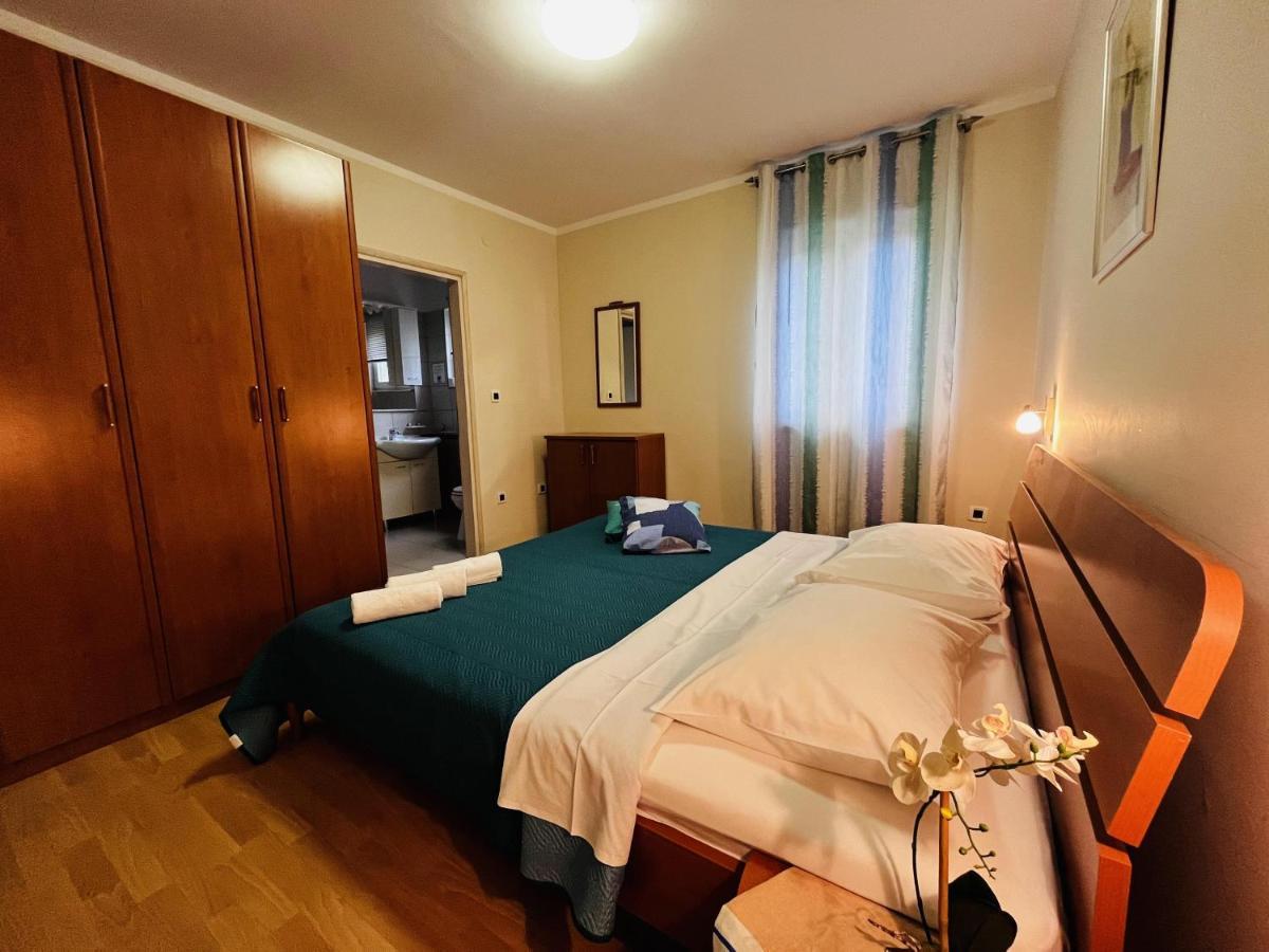 Apartmani Ivica Krk Town Luaran gambar