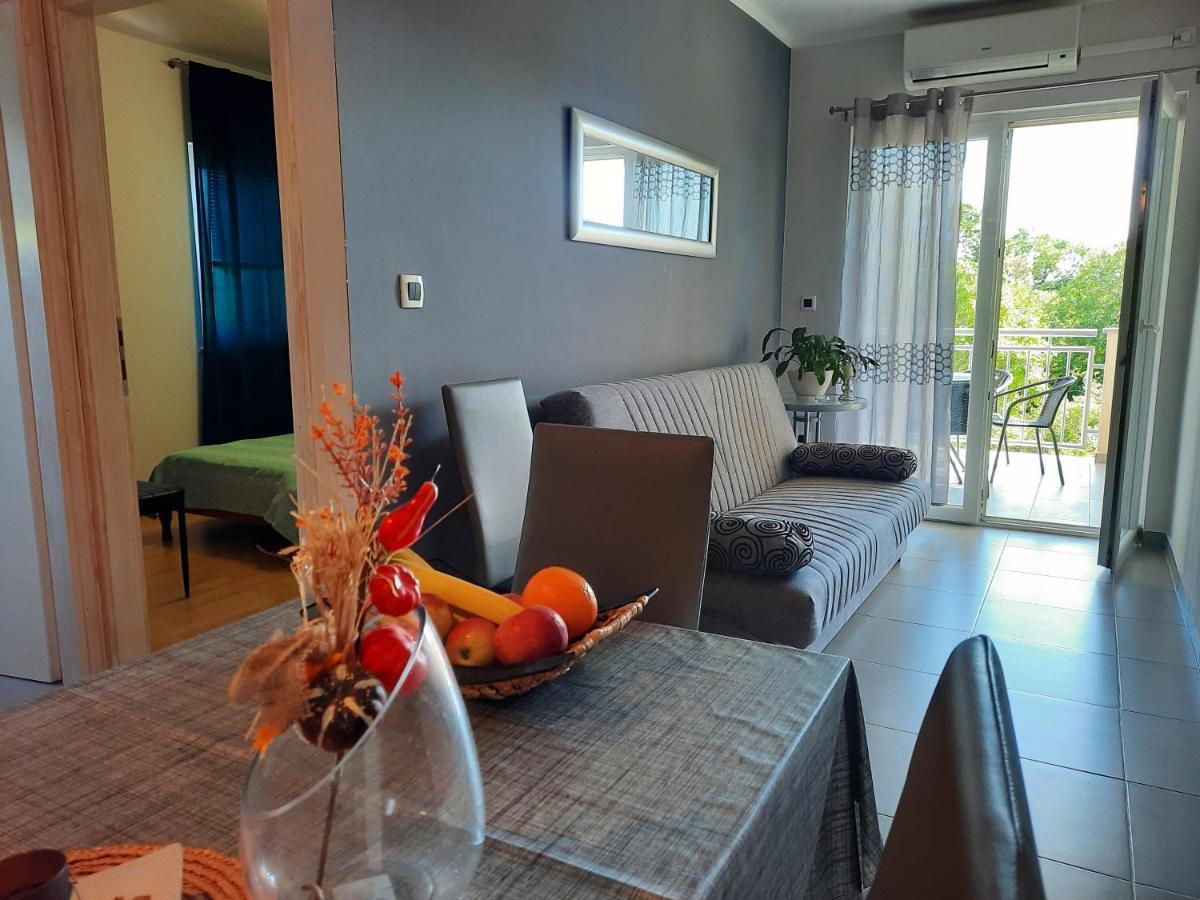 Apartmani Ivica Krk Town Luaran gambar