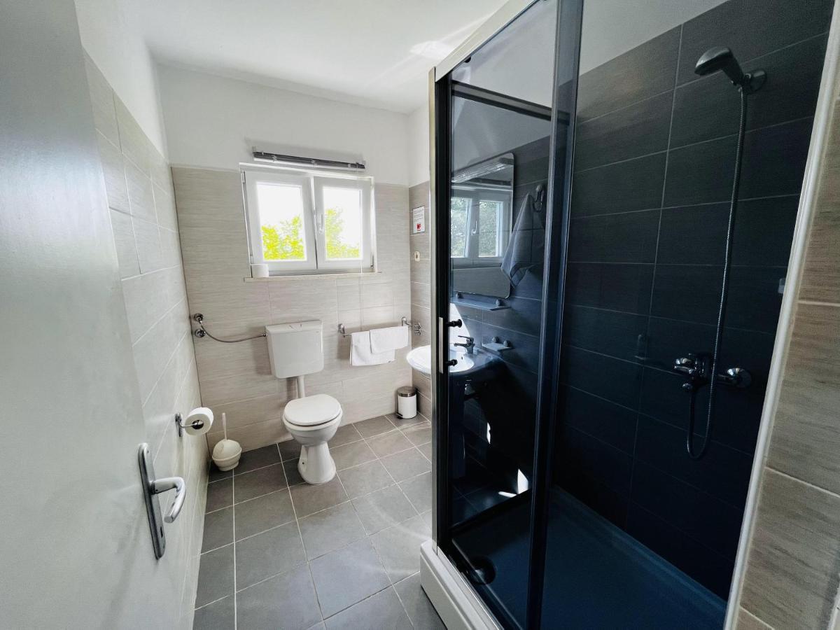 Apartmani Ivica Krk Town Luaran gambar