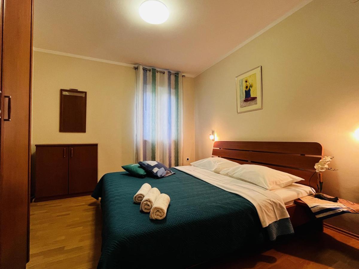 Apartmani Ivica Krk Town Luaran gambar