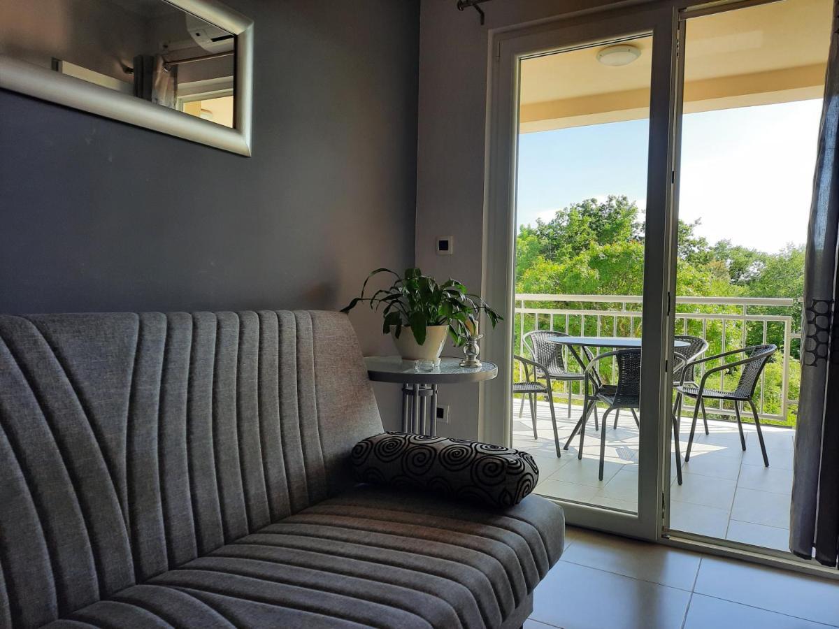 Apartmani Ivica Krk Town Luaran gambar
